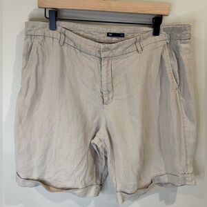 Women's GAP Bermuda Style Linen Shorts Beige Size 14 with a 9"‎ Inseam